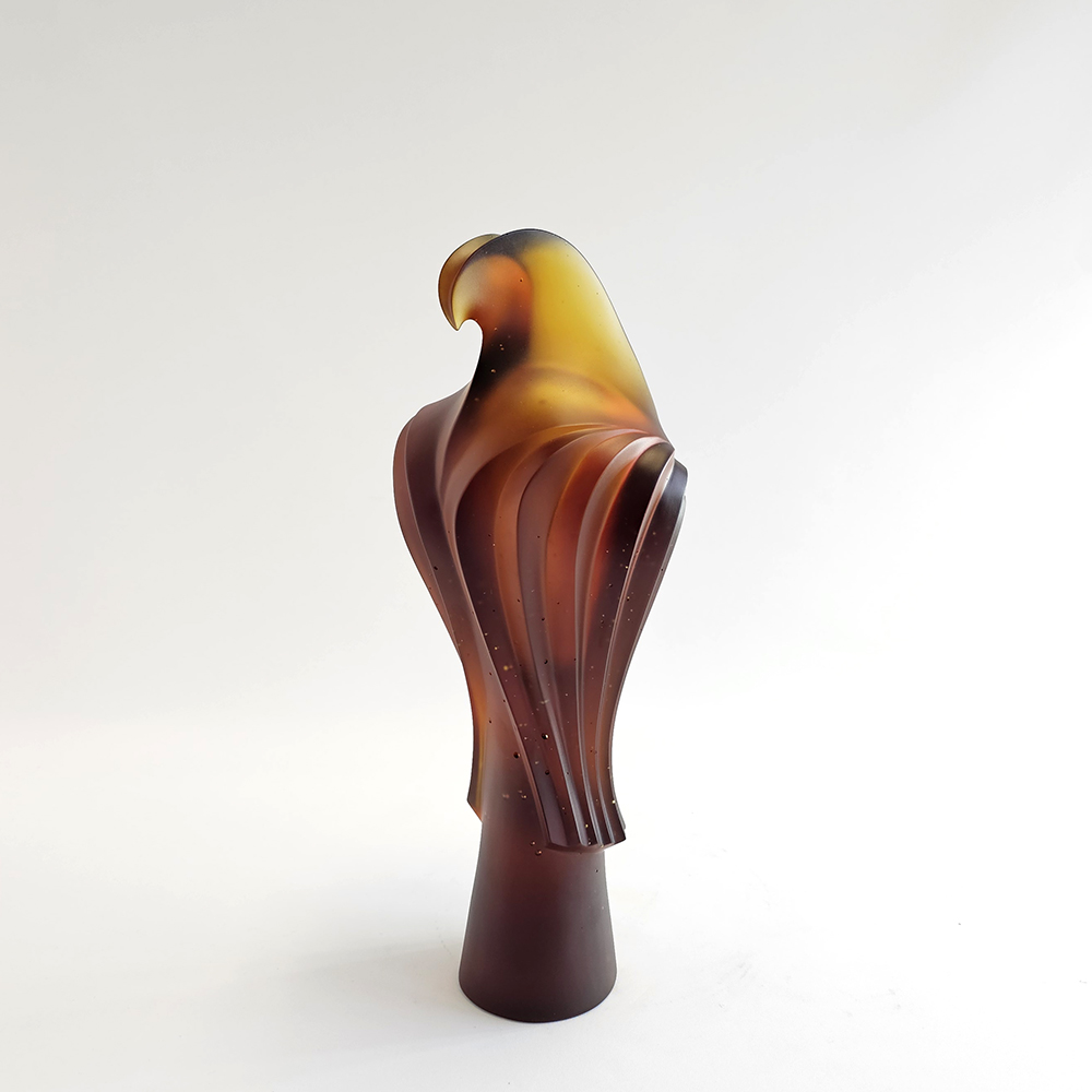 NZ_Masterworks's tweet photo. Mike Crawford - 'Kahu Manaaki' opening Saturday 18th October 2-4pm - https://t.co/mMLgWpkVqQ
E-catalogue available.
Image: Mike Crawford 'Kārearea' 2025 (cast kelp glass) https://t.co/7yi7iFK99l