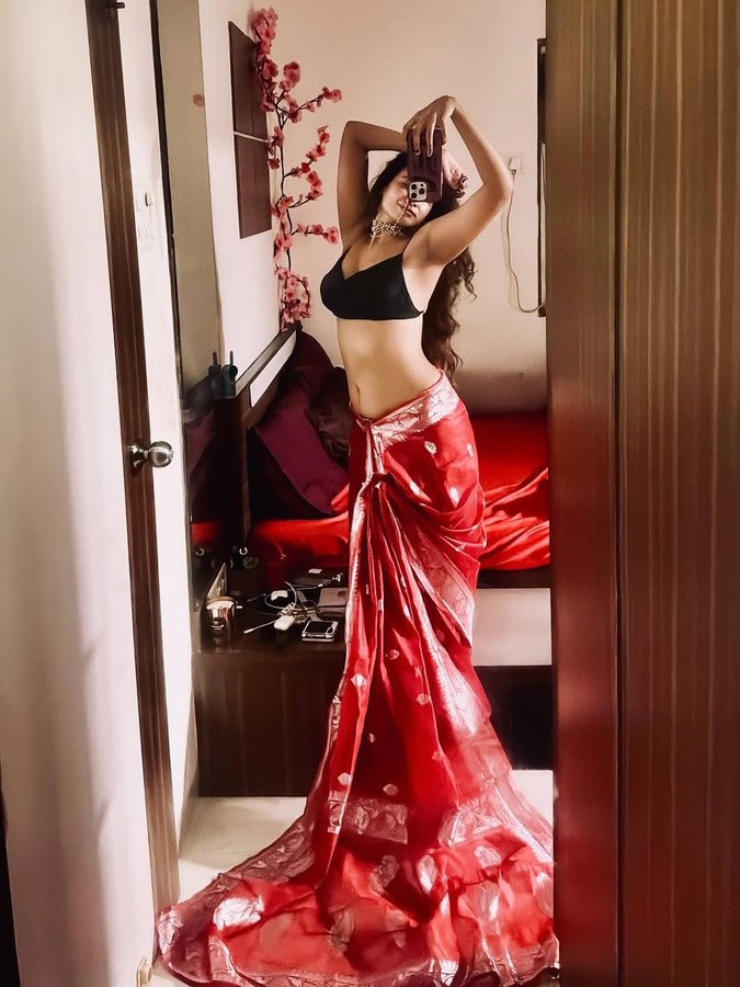 G3Q-Dffa4AAFdMn?format=jpg&name=900x900