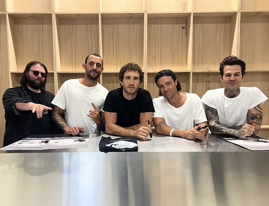 THE NEIGHBOURHOOD 2025 🖤🤍