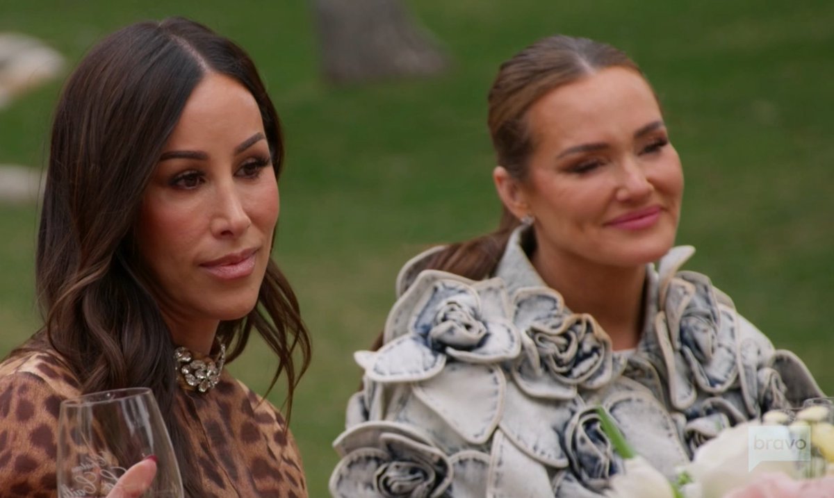 The ENTIRE episode of Salt Lake City Housewives took place at ONE party 

No one is doing it like SLC!!!! #RHOSLC