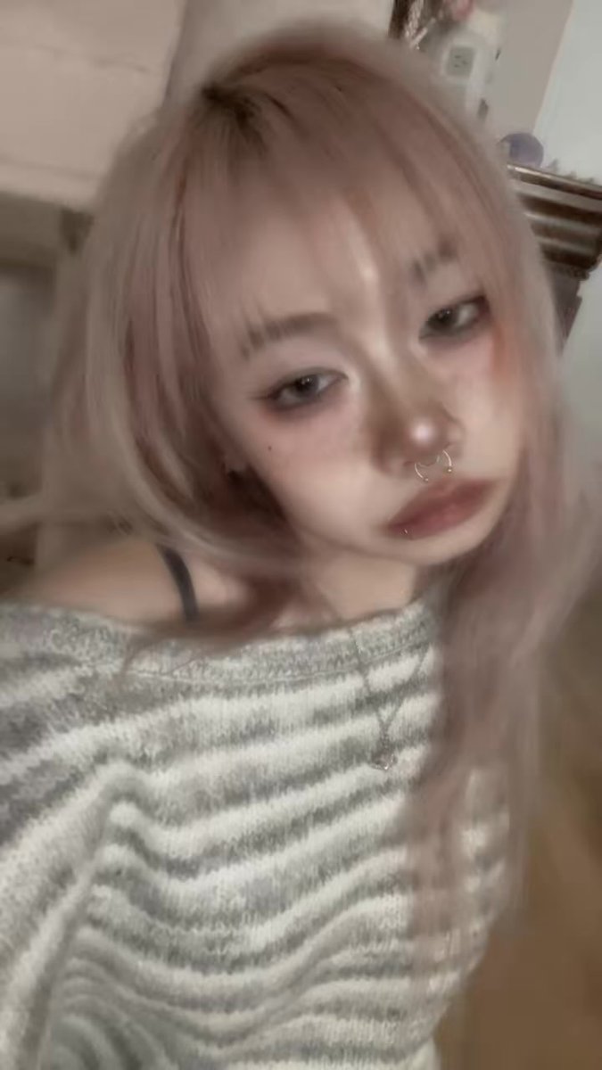 𝔰𝔥𝔬𝔬𝔪𝔦 ⊹˚. ♡ tweet media