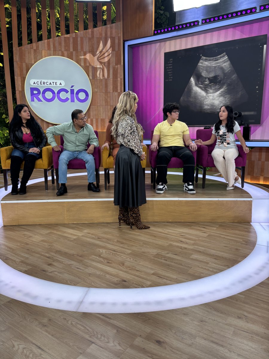 Acércate A Rocío tweet media