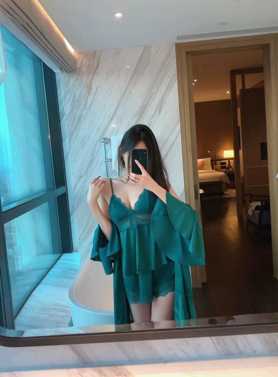 Tindaogoadamfa1's tweet image. Kyoto enchants with its temples. Wander through spice markets and enjoy cherry blossoms. Each season reveals new beauty. This🌹 location beckons travelers to discover its💦 charm. Local guides share captivati🎌ng stories.