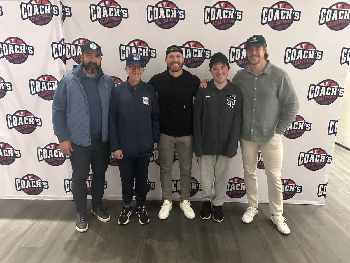 Wearing Rangers gear, meeting some Islanders. #LGR