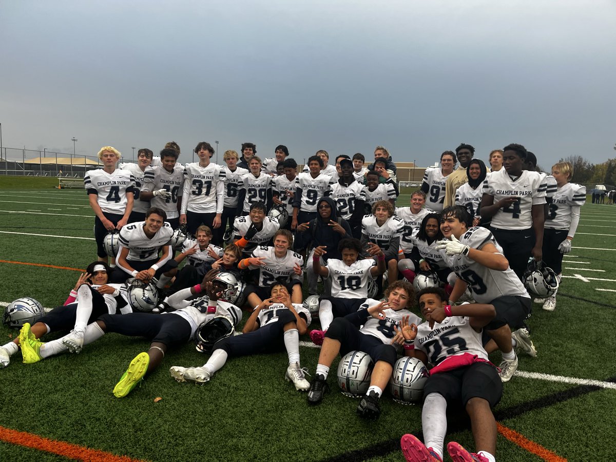 cprebelfootball's tweet image. Two dominating wins for our younger levels tonight!
10A 44-🍩 over Edina
9A 42-12 over Osseo