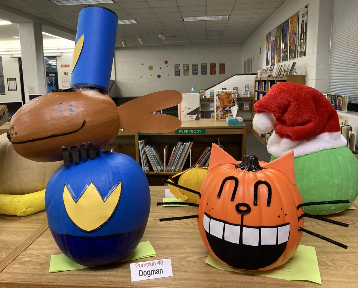LibMateja's tweet image. ✅ out some of the book character pumpkins popping up @WilderWildcats #JCPSLibraries.📚🎃📚 @JCPS_LMS @JCPSTechEA @torrileemartin