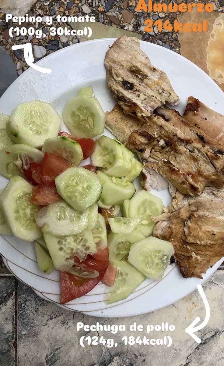 aaaannnnnggggg's tweet photo. Holis mutis y no mutis ^^
         hoy en total consumí 810kcal 𐔌՞. .՞𐦯

Porfis si pueden díganme su opinión de lo que ingerí y si cambiarían algo 𐔌՞꜆.  ̫.꜀՞𐦯 https://t.co/ubwUrfbWw1