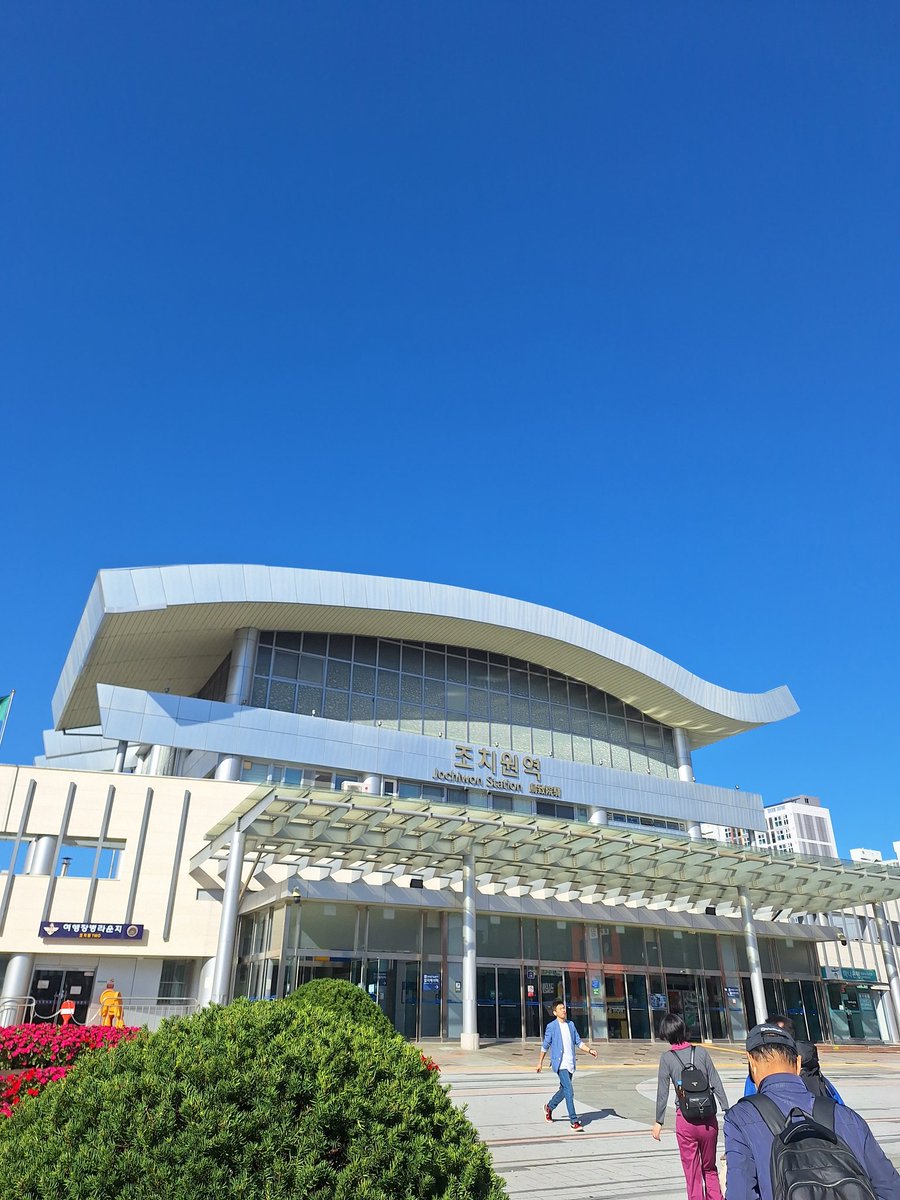 areturxx tweet media