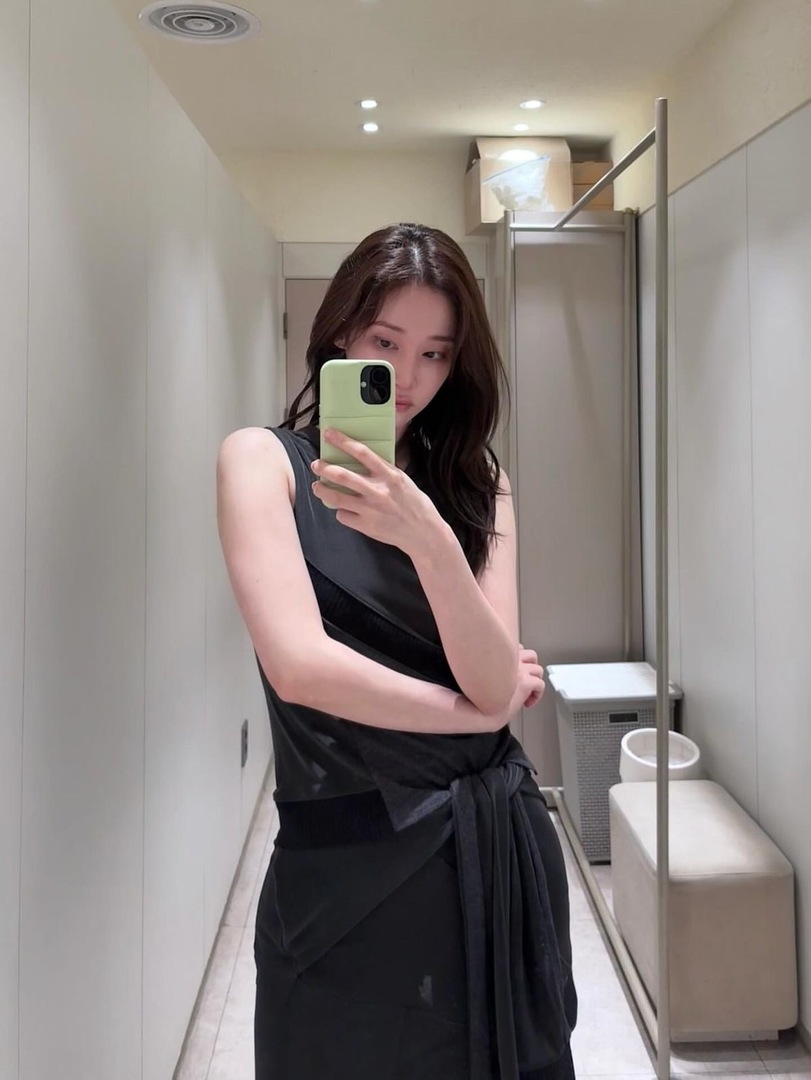 selfolssi ♤ tweet media