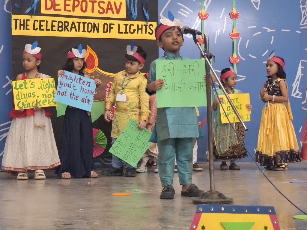 DPSTapi's tweet image. The Nursery and Prep students joyfully celebrated the Diwali Assembly on 14 October 2025 with great enthusiasm. Dressed in vibrant traditional attire, the little ones filled the atmosphere with festive cheer.