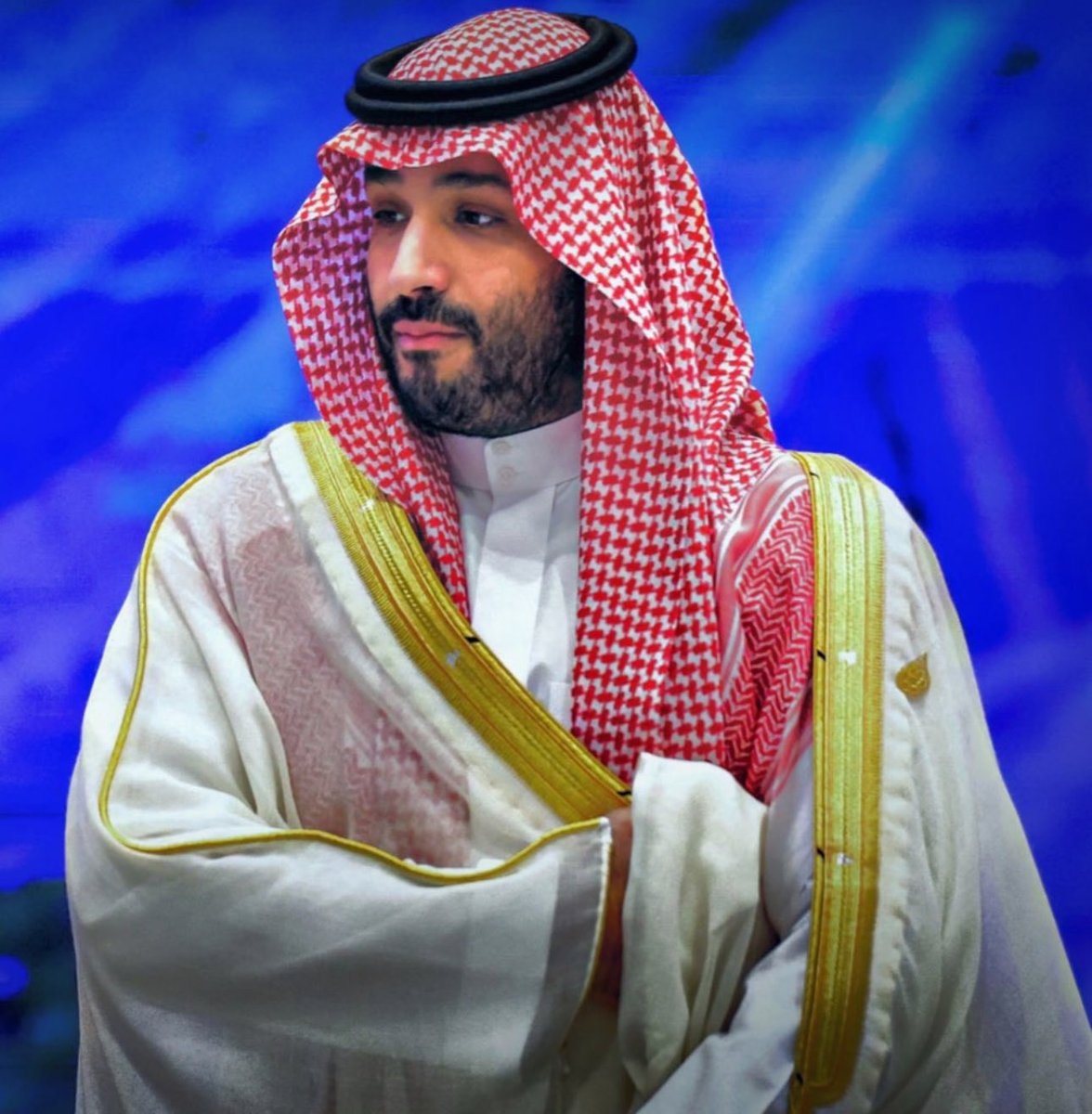 #محمد_بن_سلمان
جعلها تبطي سنينه 🤲🤲🤲
