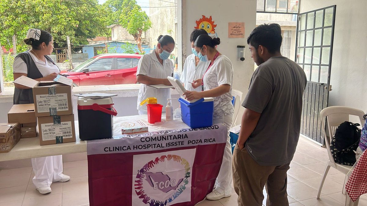 martibatres's tweet image. Asimismo se encuentra personal del @ISSSTE_mx en albergue habilitado de Poza Rica, brindando atención a quien lo necesita.