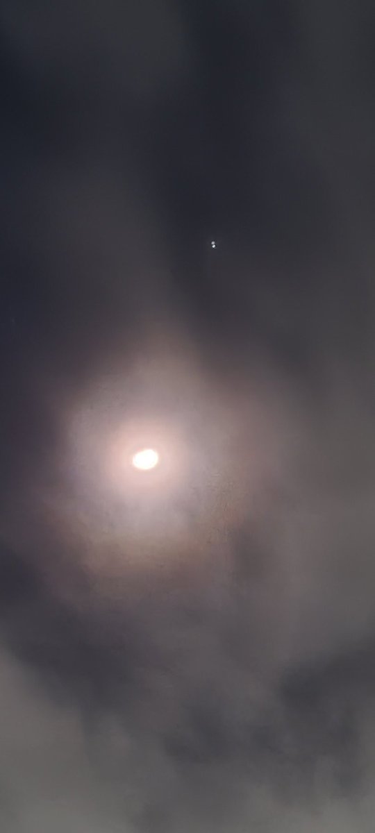 rcm_mike's tweet image. Luna 🫱🏻‍🫲🏼 Jupiter