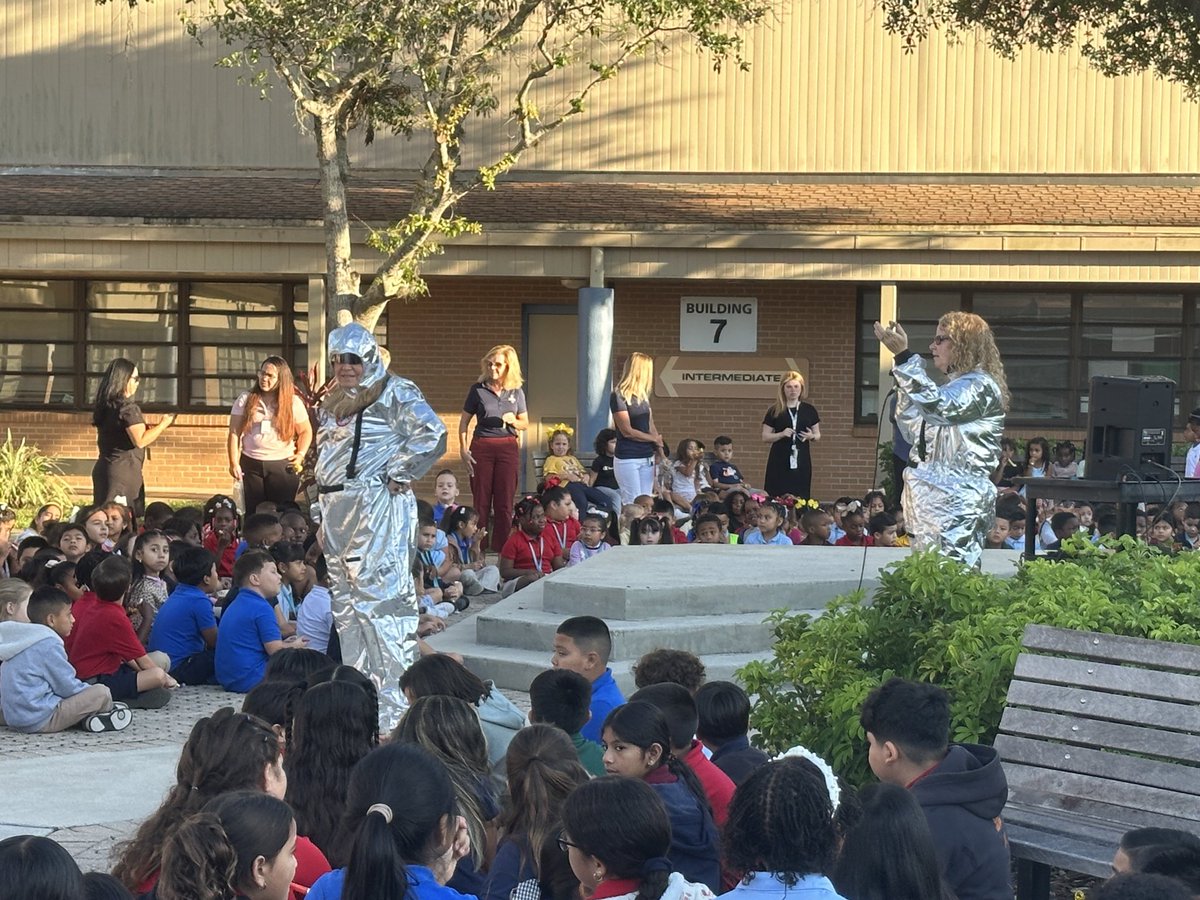 Ms. Fitz tweet media