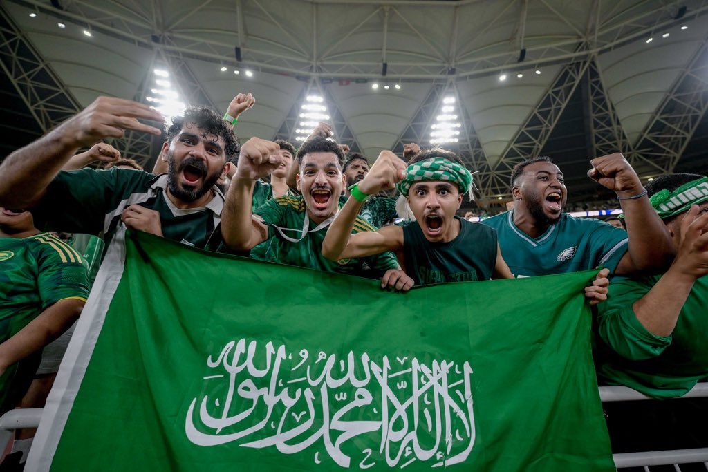 نبارك لمنتخبنا التأهل لكأس العالم! 
فرحة وطن.. وإنجاز يرفع الراس 🇸🇦👏🏻

#السعوديه_العراق #HolidayinnTabuk #هوليداي_ان_تبوك
