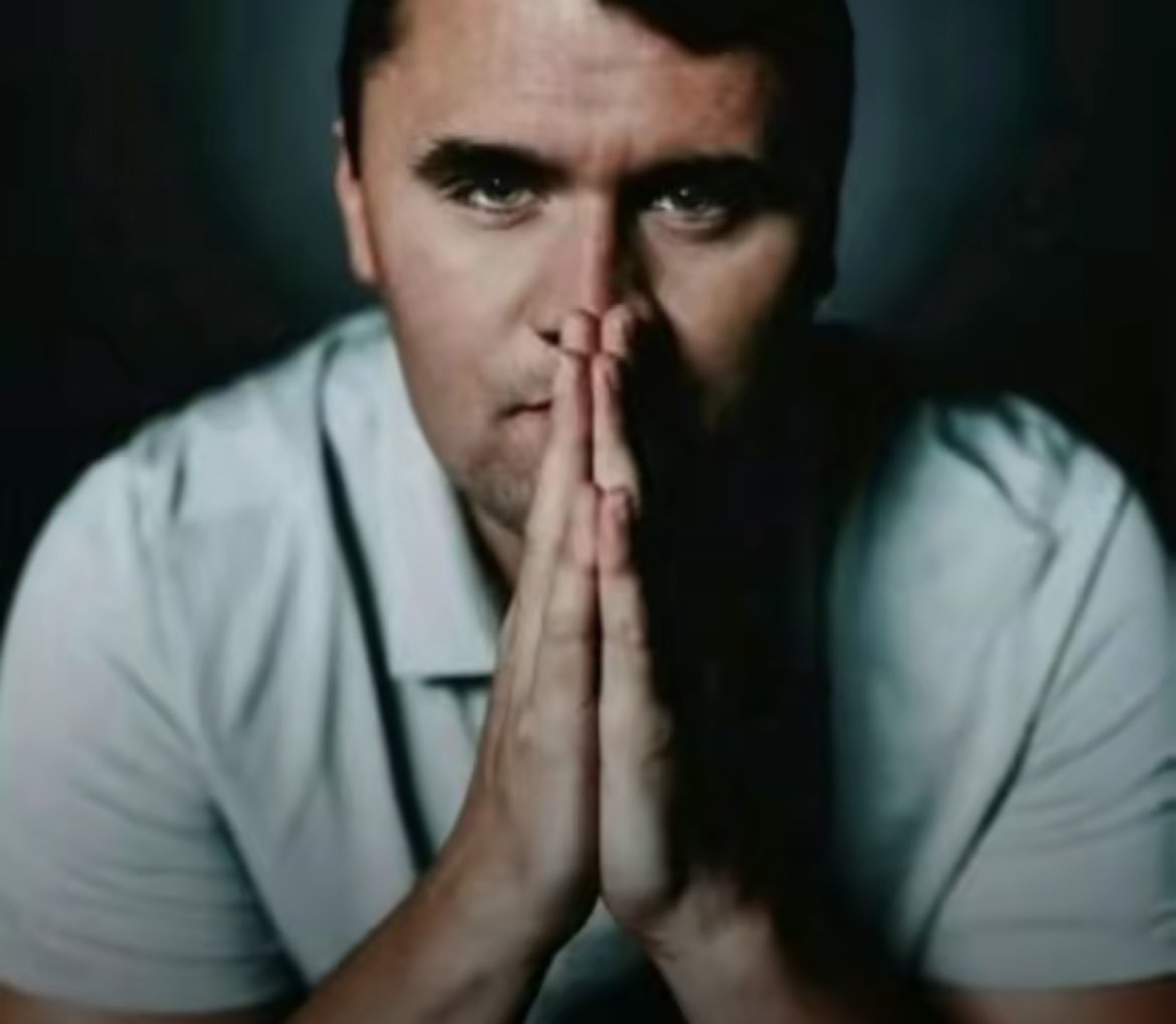 9pmdorsia's tweet image. She’s super laidback and a blast to hang with, but keep in mind those vibes you’re feeling come from the souls of her past “hosts” that she soaked up before and while she was with you. That’s not the true her. Go back and read it twice. #TFD #Foids