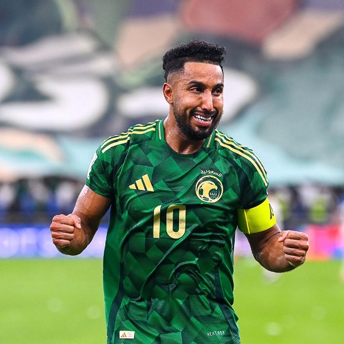abo_amri5's tweet image. والله لو تصيح من هنا الى بكرا
اقسم بالله حرام انت لاعب و كبتن منتخبنا !