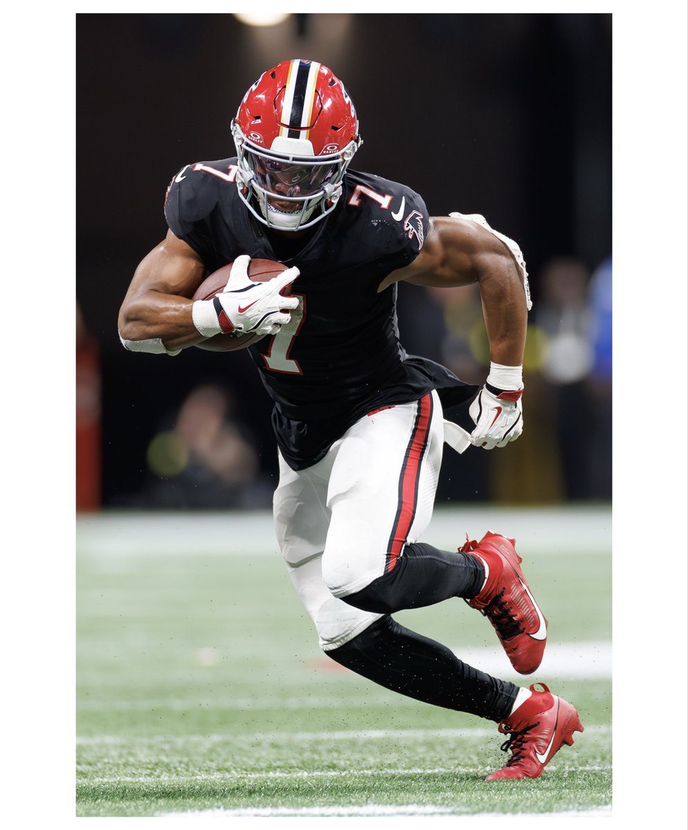 MNF in the 🅰️

#NFL #NFLPhoto 

📸 for <a href="/NFL/">NFL</a>
