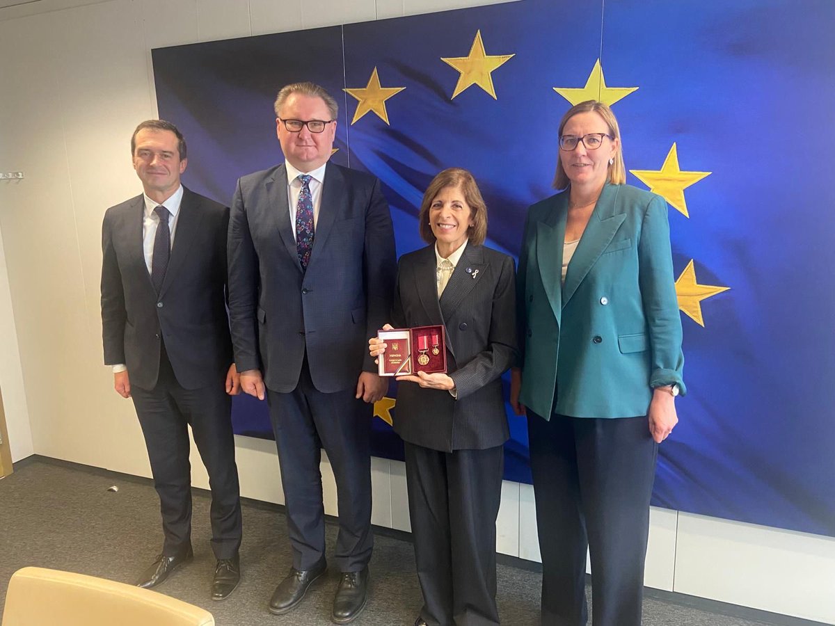 SKyriakidesEU's tweet photo. Deeply honored to receive Ukraine’s Order of Merit, presented on behalf of President Volodymyr Zelenskyy by the Deputy Prime Minister of 🇺🇦 
Grateful for this recognition and proud to stand with Ukraine and its courageous people in their fight for freedom. https://t.co/u7zJRUClek