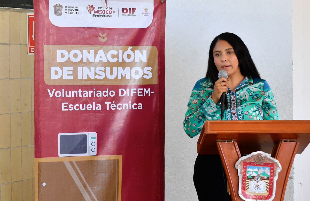DIFEM_'s tweet image. Hoy se llevó a cabo una hermosa acción, el #VoluntariadoDIFEM realizó una donación de insumos a nuestra Escuela Técnica. Un gesto que desea construir un futuro más unido para fortalecer la educación y capacitación en los grupos de gastronomía. #ElPoderDeServir