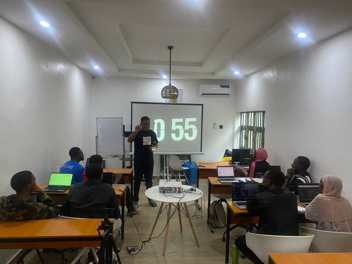 Dev_Rodiyat's tweet image. Day 5 of my blockchain dev journey 🚀

We understood how public and private keys are generated, how Ethereum addresses are created and how cryptographic hash functions work.

Note: EOAs have public and private keys but contracts do not.

Onto Day 6 🚀🚀

#Blockchain #Ethereum