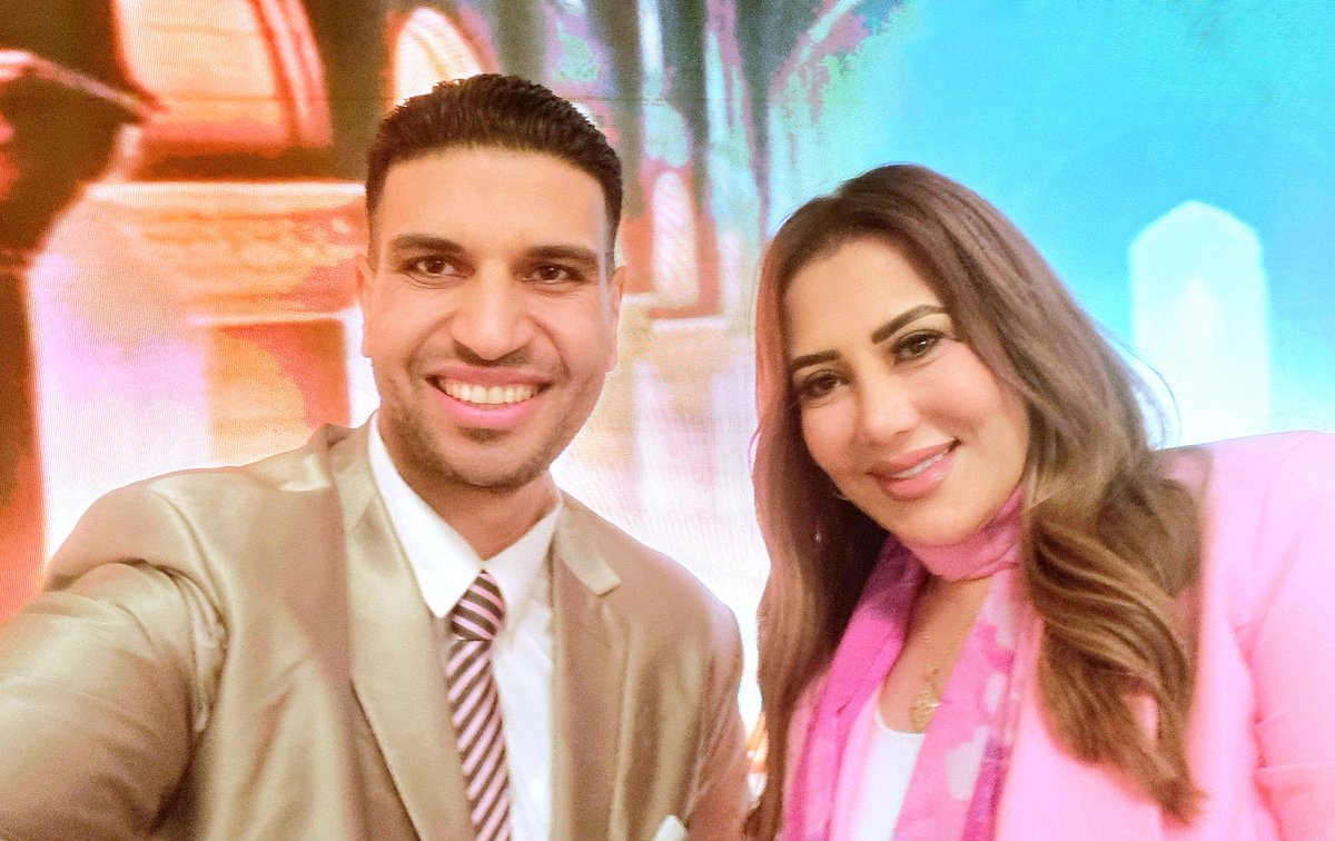 #الخليل_كوميدي 😂 في استضافه قناه الشمس الفضائيه يوم الجمعه بعد منتصف الليل مع المذيعه دينا فكري  انتظرونا بعد خليل هههه تن تررارن تن تن
