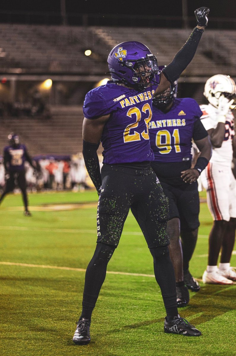 After a conversation with <a href="/PVAMUDBcoach/">Coach DG</a> I am truly humbled and blessed to receive an offer from Prairie view A&amp;M University. Im very thankful for this opportunity #DOG #WTW