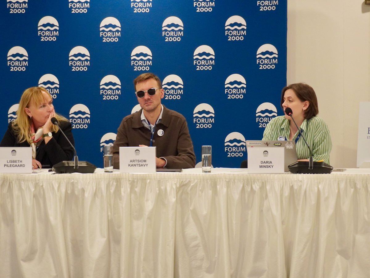 OfficeBLRinCZE tweet media