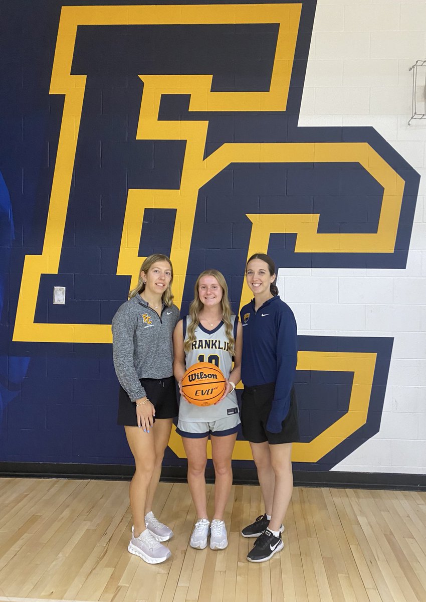 catierosko12's tweet image. After an amazing visit and conversation with @CoachABlanch I am grateful to receive an offer from @FCGriz_WBB