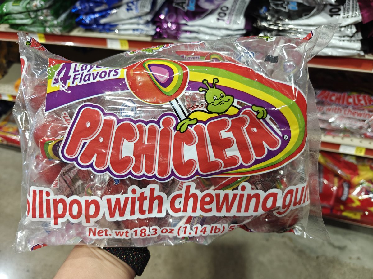 ¡PAREN LAS PRENSAS!

¡Una de las tiendas latinas trajo Pachicletas! ¡Hay Pachicletas en el gabacho! ¡Yaaaaaaaaay! 🙌🏼🥹🖤