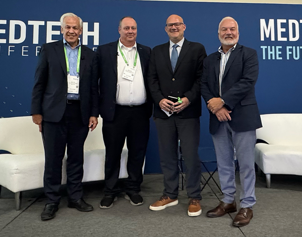 BioUtah's tweet image. 🚀 Utah&apos;s Life Sciences at the 2025 Medtech Conference! AdvaMed hosted the event with Utah companies. BioUtah&apos;s Kelvyn Cullimore moderated a panel. Exciting times! 💡 #BioUtah #MedtechConference #UtahInnovation