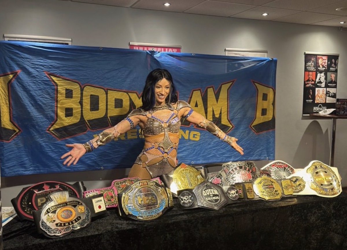 Mercedes Moné’s Soulnado, Inc filed to trademark the term “Último Moné” for merchandise purposes.