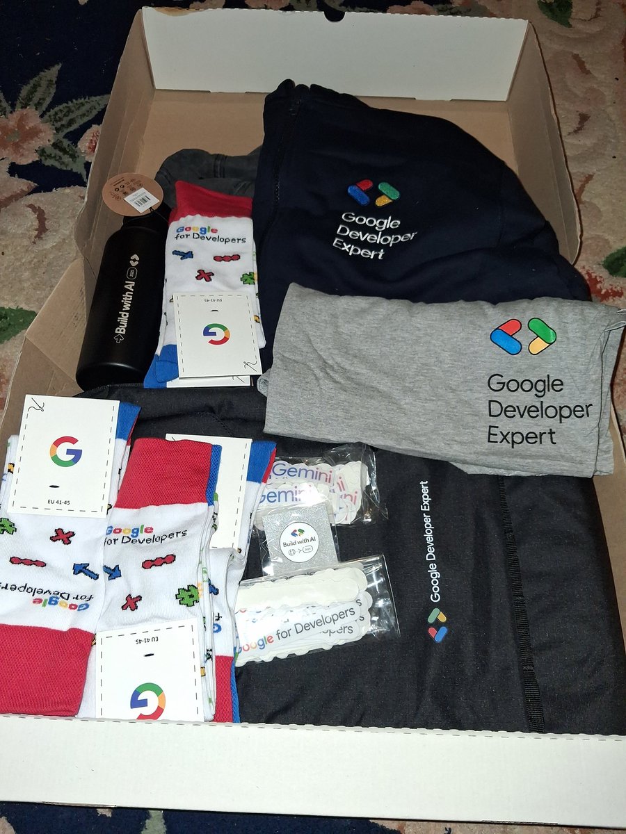 zubfaruq's tweet image. A heartwarming appreciation package from the #BuildWithAI campaign! 🔥
Feeling even more inspired to keep learning, unlearning, relearning — and sharing with the dev community.
Thank you, @googledevs @googlecloud #DeveloperCommunity #GDE