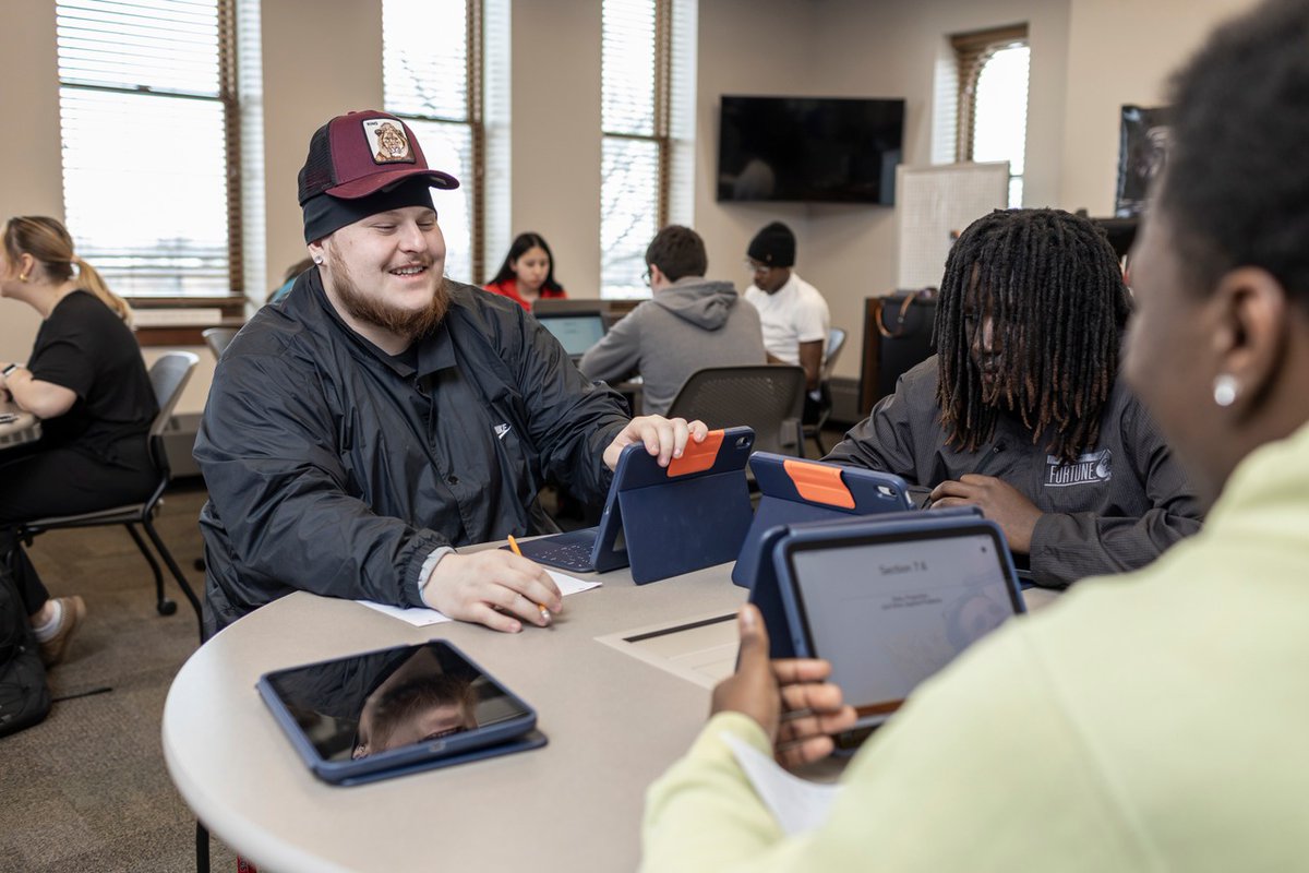 #TuesdayTip: Go to class! 📚 

It’s the perfect chance to learn something new, connect with instructors, and enjoy college life fully. Start today on a positive note. You’ve got this! ☕️🎒