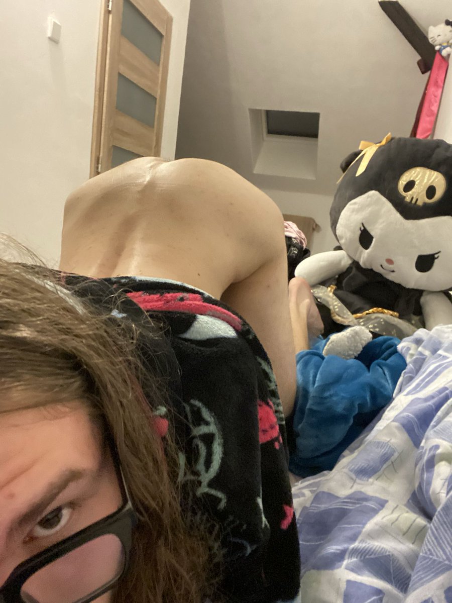 semagjetam's tweet photo. Call me a bottom bitch and humiliate me in my dms for ass pics :3
#nsfwtwt #horny #nsfw #whiteboi #straight #ass #femboy #sissy #femboys #horny #tgirl #bnwo #tgirl #blacked #femdom #gay #bnwoftheday #bbc https://t.co/l5li65g3Vl