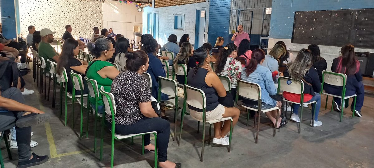 CEIAAOficial's tweet photo. Entre os dias 30 de setembro e 02 de outubro, ocorreram as reuniões de responsáveis das diferentes turmas, séries e modalidades de ensino. 
Os responsáveis foram orientados a respeito de diversos assuntos fundamentais nesta reta final do ano letivo. https://t.co/dxLsVUCKLS