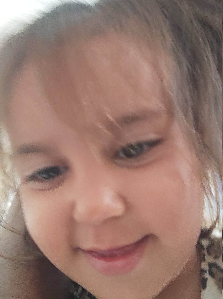 We are still in urgent need of supplies to rebuild our life outside of our home - right now we only have temporary shelter. We need a better tent for when rain comes, blankets, and warm clothes 

Repost and donate plz🙏
chuffed.org/project/suppor…