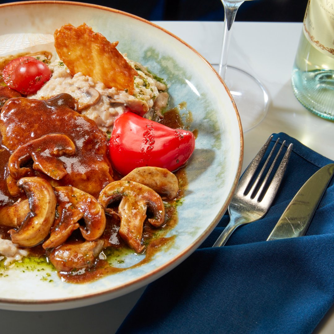 windowsonaruba's tweet photo. You can never go wrong with a classic — our savory Chicken Marsala always hits the spot.

#WindowsOnAruba #Aruba #ArubaRestaurants #ArubaFood https://t.co/8pSmFWg5kp