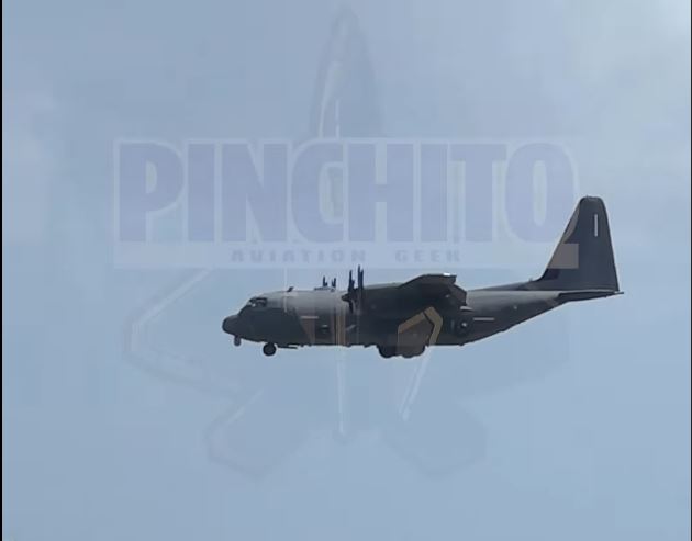 Flightwatcher1's tweet image. Pinchito ha logrado captar a uno de los AC-130J mientras filmaba por Ceiba🇵🇷
Parece que sabían que los grababan,😅salió de todo en el video.. instagram.com/p/DPzZLjZjyLh/