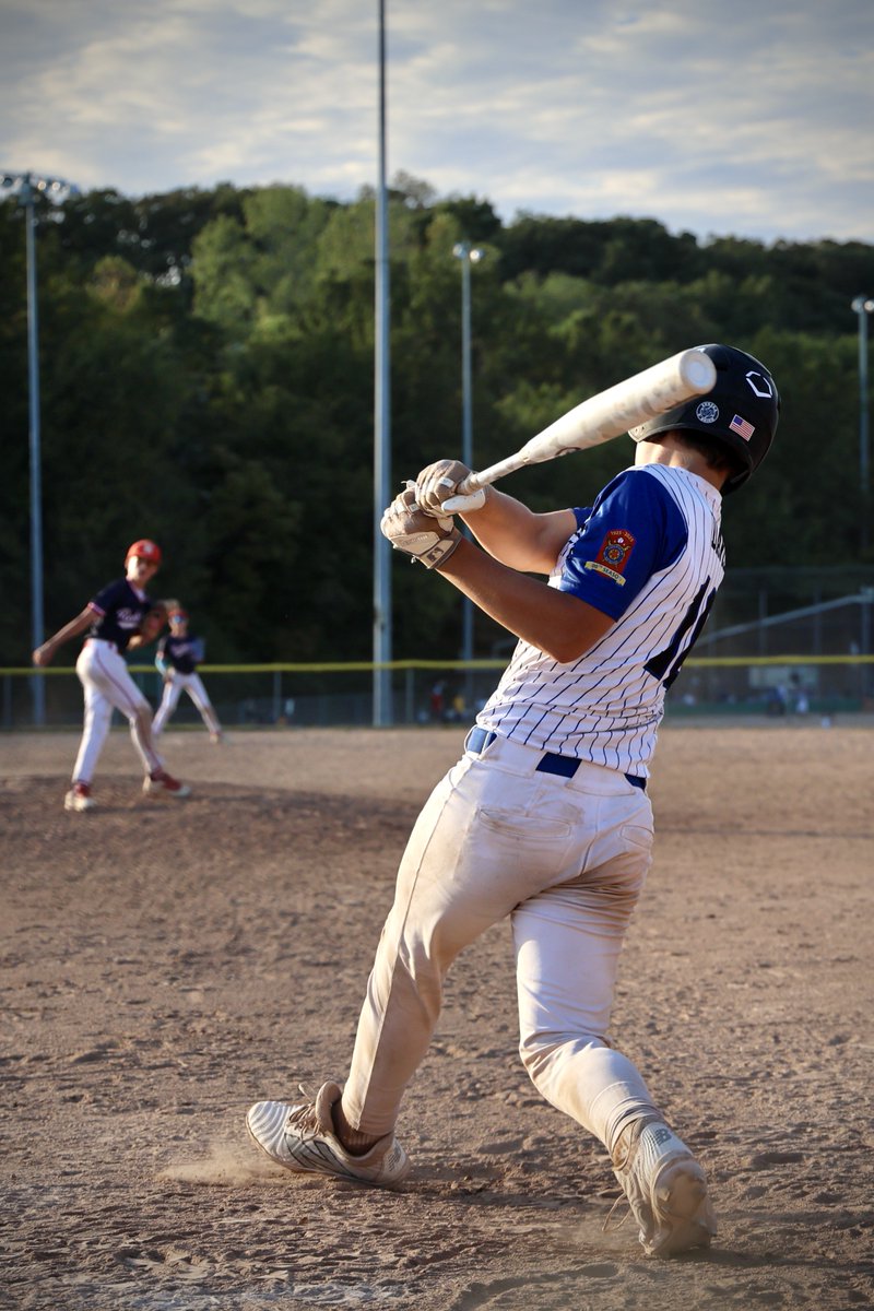 Post177Baseball's tweet image. Fall Baseball update:  Eureka 177 14U gets a win over the St Louis Redbirds 8-7.   Lots of baseball and many pumpkins sold!  Thanks to everyone who participated.