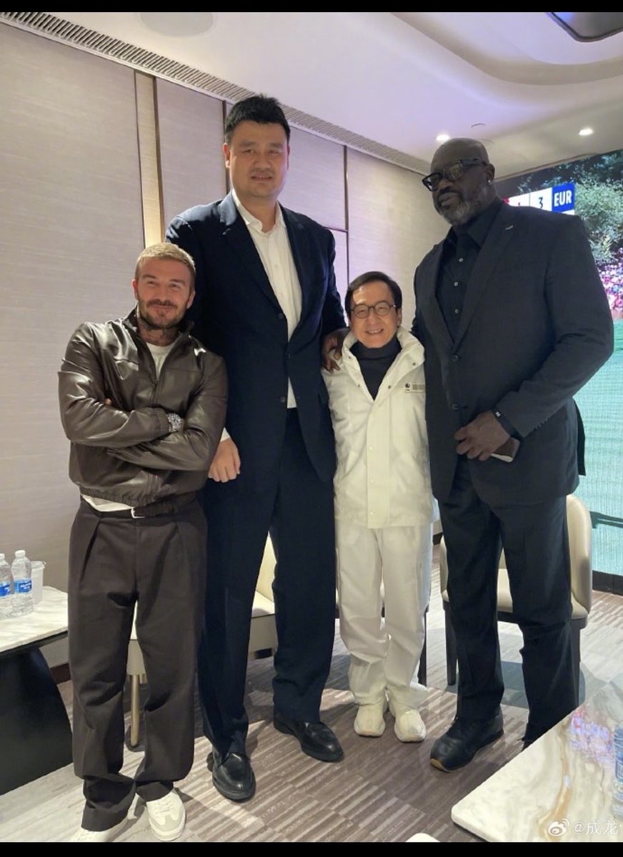 lmarks84's tweet photo. Why is no one talking about these pics of David Beckham? It’s like Gary Barlows son all over again 😂 he looks photoshopped in, I’m OBSESSED. https://t.co/ncMmn3GHsI