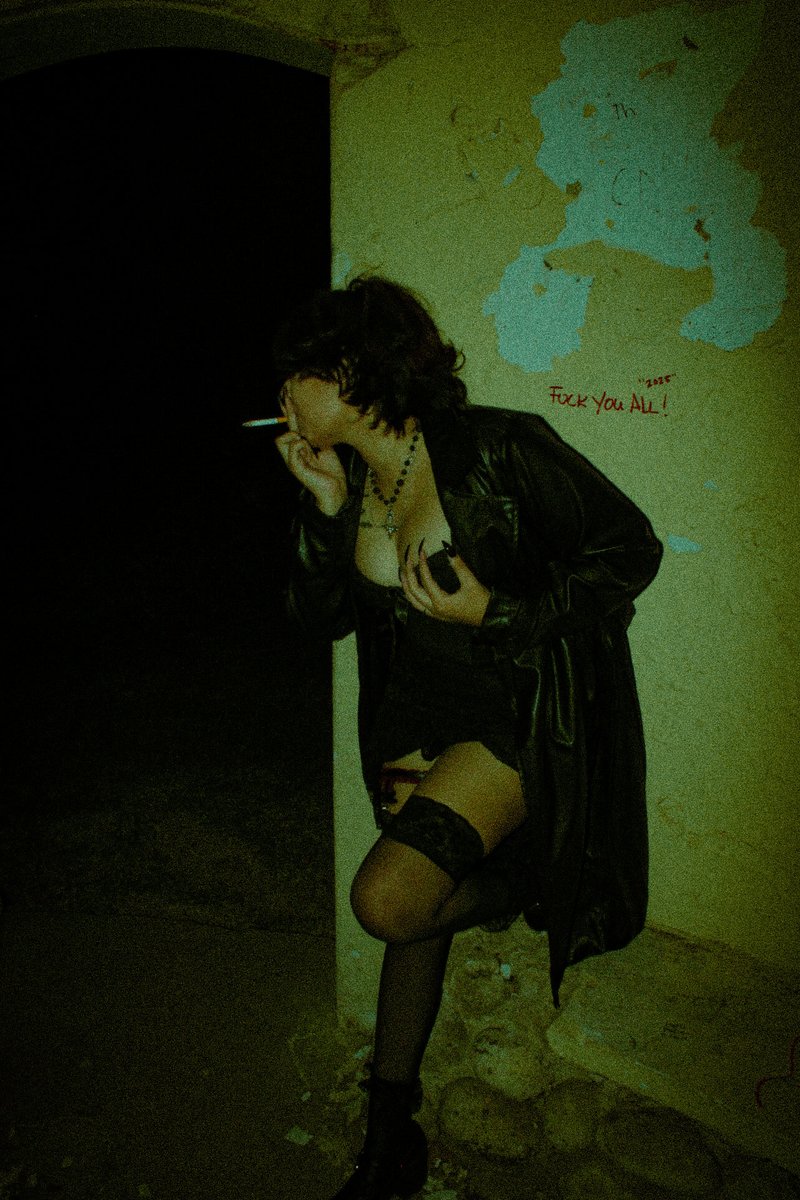 (っ◔◡◔)っ swyyrl ｡𖦹°‧⭑.ᐟ tweet media