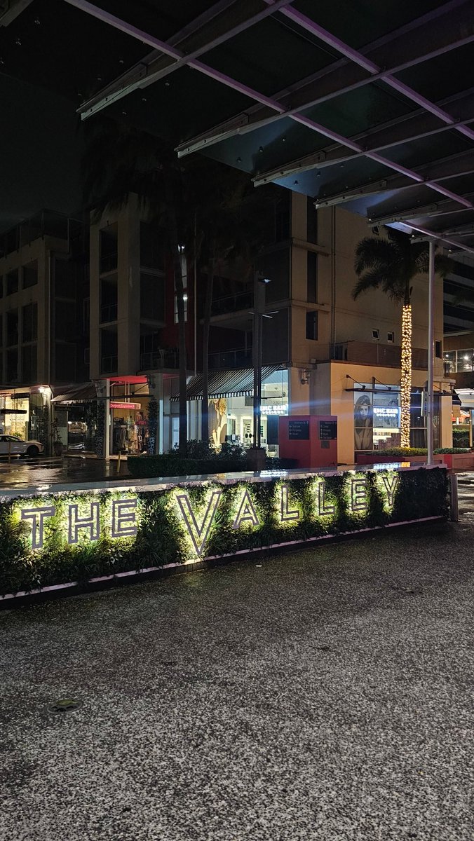 Namanya juga idup. Kadang WFB, kadang juga WFB.