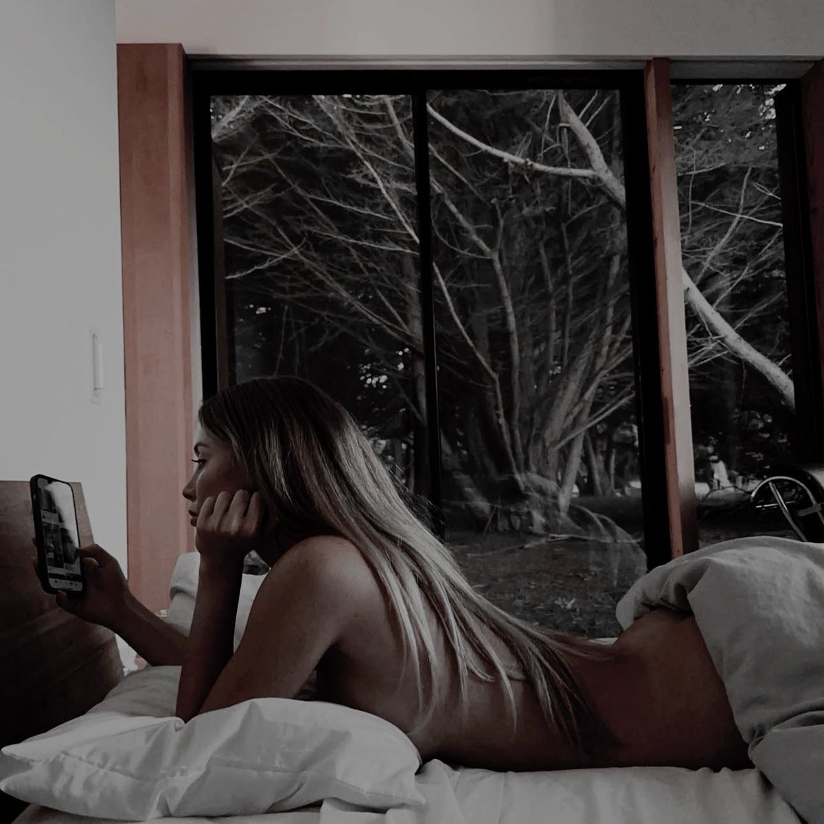 𝐯𝐚𝐥𝐞𝐫𝐢𝐚. tweet media