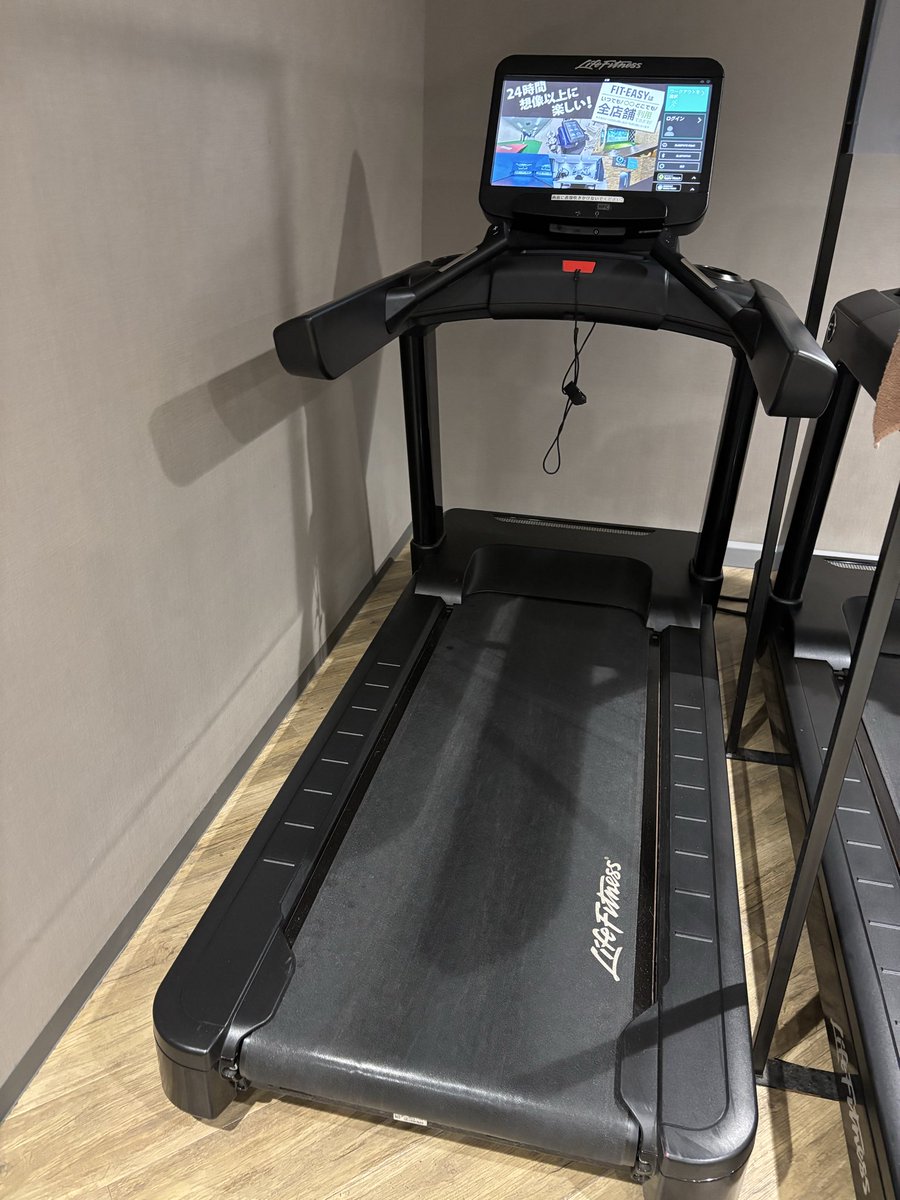 筋トレ21日目

筋トレ後にランニングするのマジでキツい😅