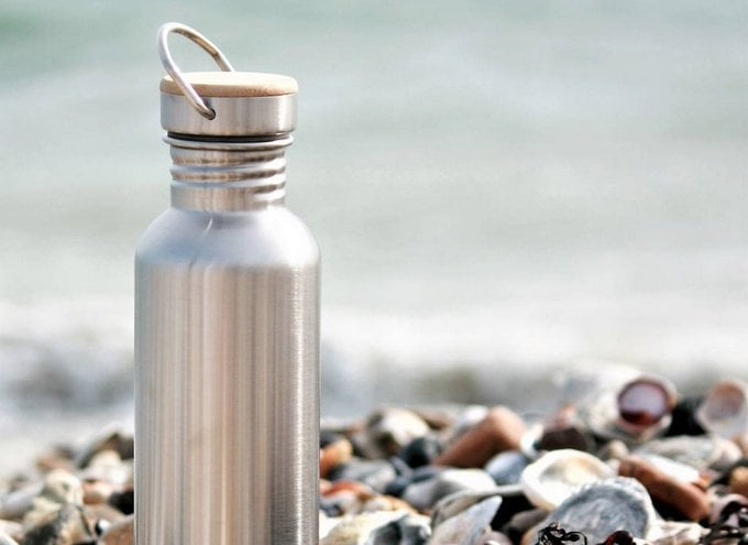 #BrainHealth I always have my water bottle with me, and drink it over the course of the day. {Focus less on drinking 8 glasses every day, and focus more on sipping water all day long. Just make sure that you're always hydrated. Making this small daily effort is more than worth