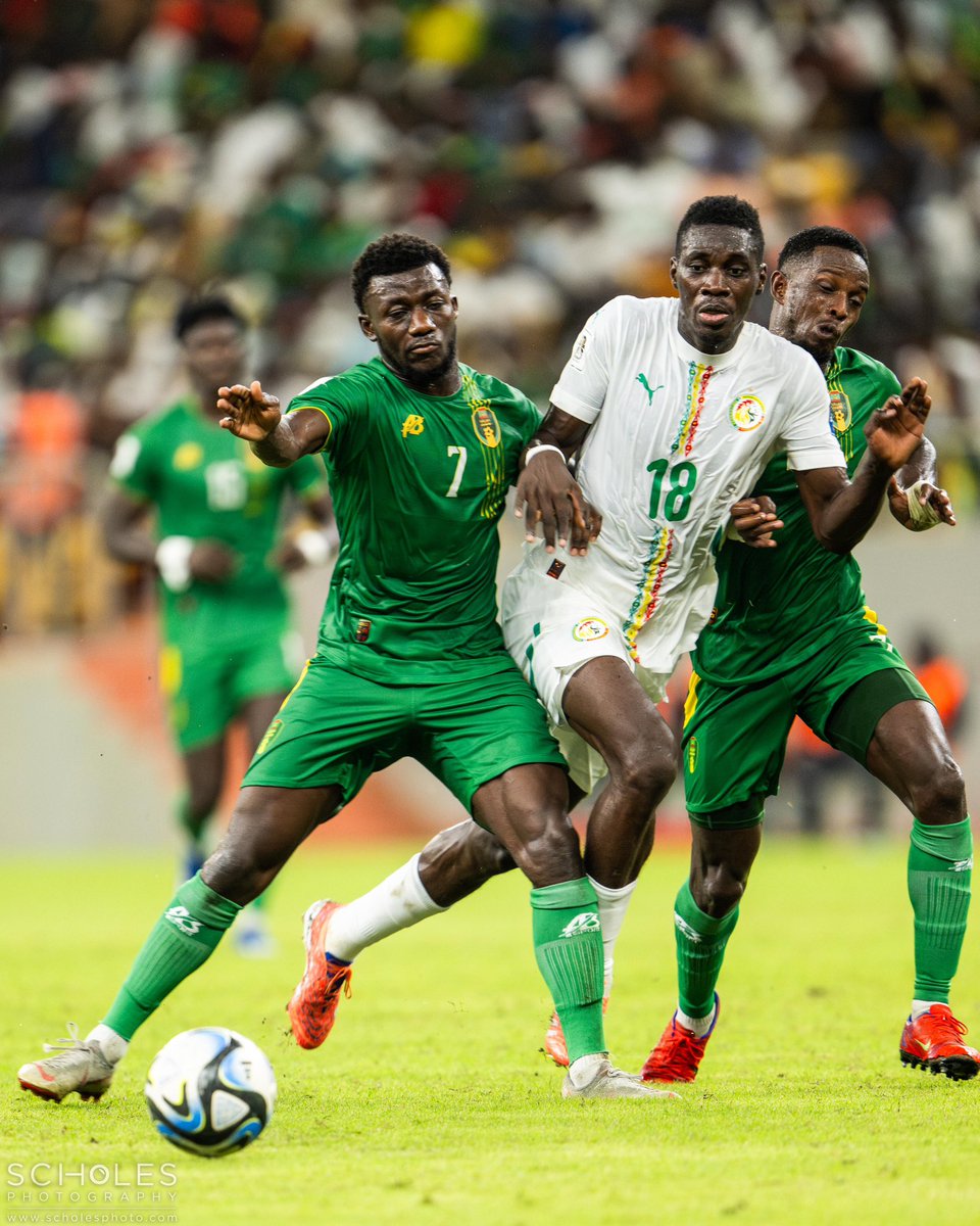 Scholes_photo's tweet photo. 🇸🇳🔥 ON Y EST !
Les Lions décrochent leur ticket pour la Coupe du Monde 2026 ! https://t.co/jtrcIz3nPc
