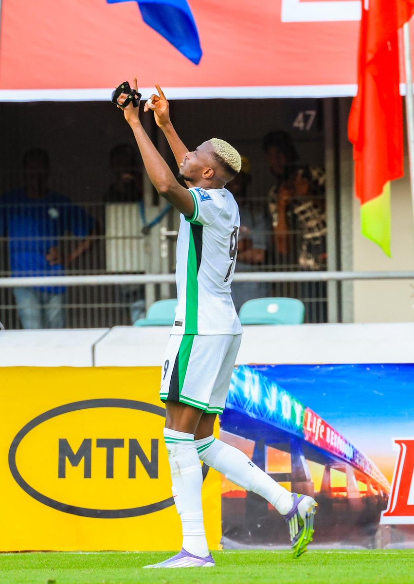 olisaemeka_G's tweet image. @victorosimhen9
Dear victor osimhen, thank you for giving us hope for USA 2026. I’m sure you’ll finish the work you’ve started.
That your boot is my size, how we go do am? 😏