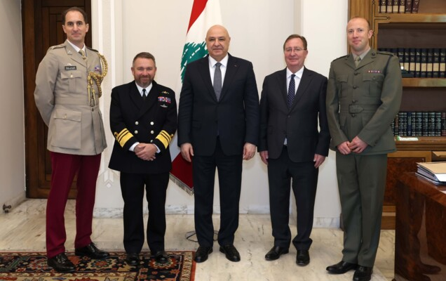 لقاء يبحث المستجدات الوطنية ويؤكد أهمية التواصل المؤسسي
رئيس الجمهوريّة #جوزيف_عون يستقبل في قصر بعبدا وزير الإعلام بول مرقص حيث جرى بحث الأوضاع العامة في ضوء التطورات الأخيرة وتبادل وجهات النظر حول سبل تعزيز الاستقرار ودور الإعلام في دعم المرحلة المقبلة