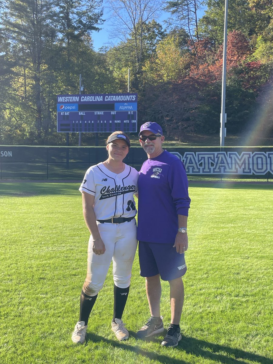 graciegiron2027's tweet photo. Thank you @CatamountSB for the awesome camp this past Sunday! Loved meeting the coaching staff and learning from current players. Great experience all around and can’t wait to be back! https://t.co/kD2ZIKgcZW